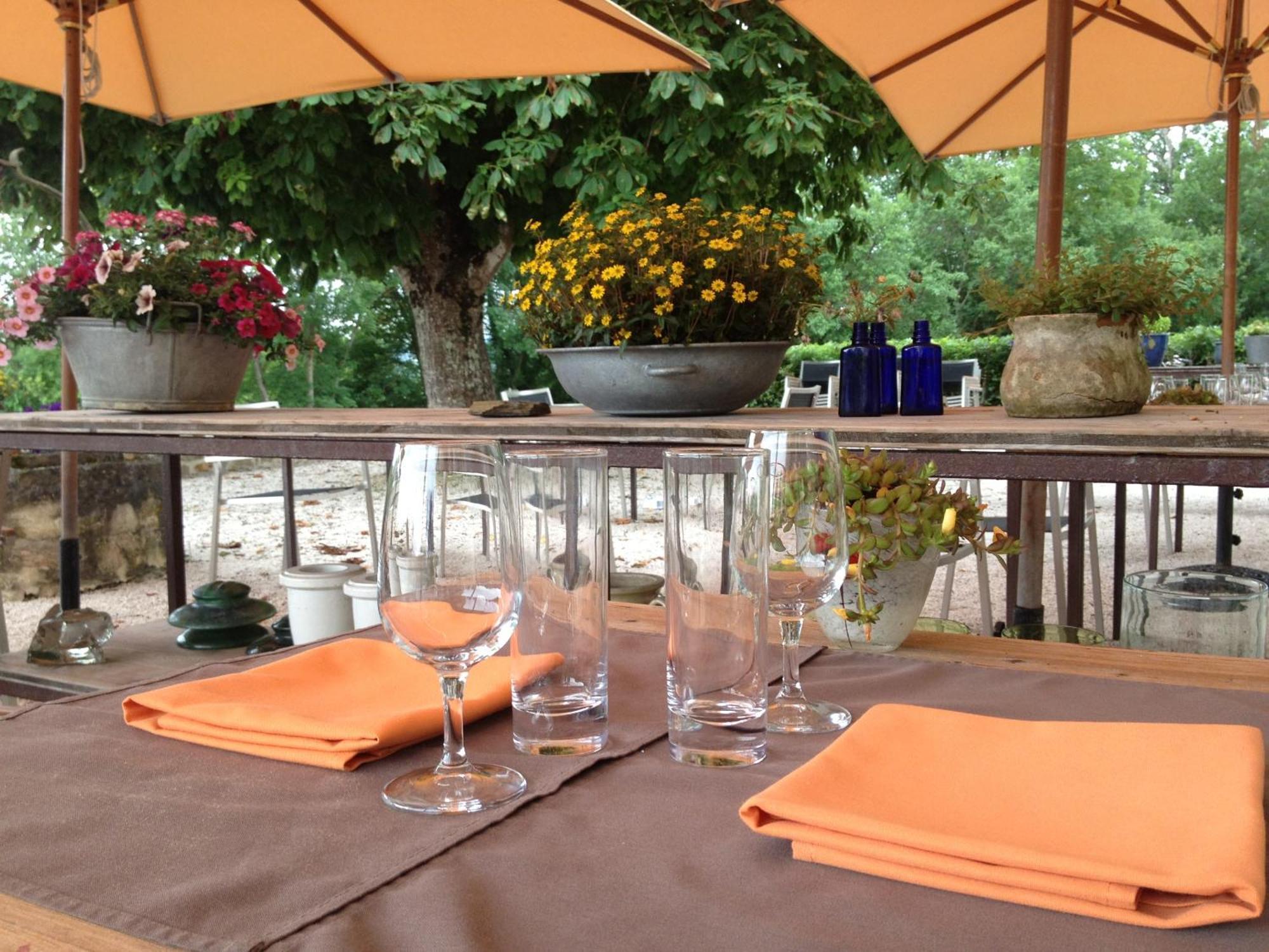 Restaurant Les Deux Ponts Pierre-Perthuis
